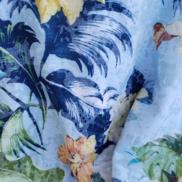 Pretty CJ Banks Floral Hibiscus Top Sz 1X - Picture 4 of 5